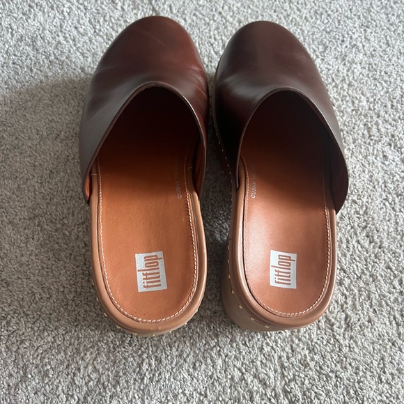 FitFlop Pilar Studded Size 9 Tan Brown Leather Platform Chunky Heel Mules Clogs - Picture 4 of 9